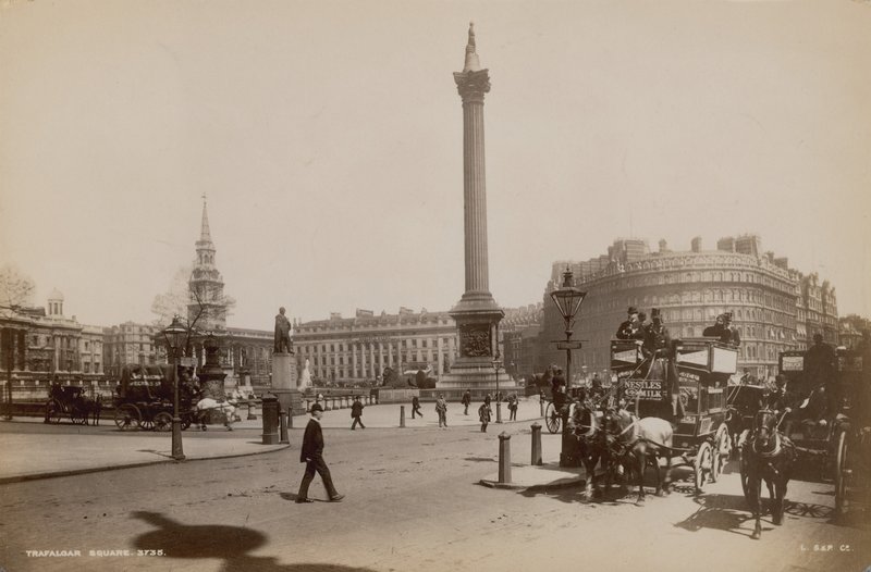 Postal con imagen de Trafalgar Square de English Photographer