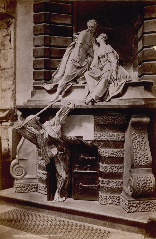 Postal con una imagen del monumento a Lady Elizabeth Nightingale de English Photographer