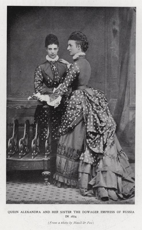 Reina Alexandra y la Emperatriz Viuda de Rusia de English Photographer
