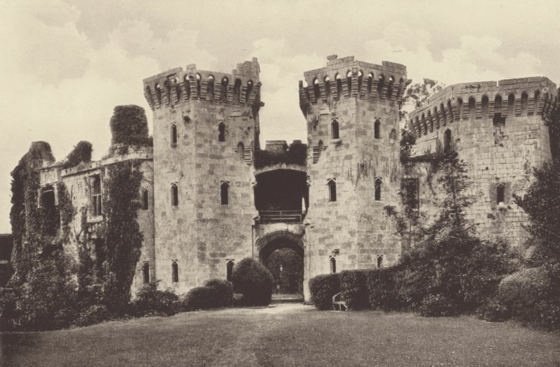 Castillo de Raglan, puerta principal (fotografía en blanco y negro) de English Photographer