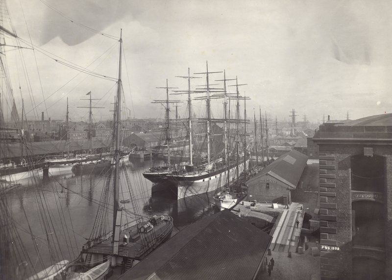 Muelle Salthouse, Liverpool, junio de 1897 de English Photographer