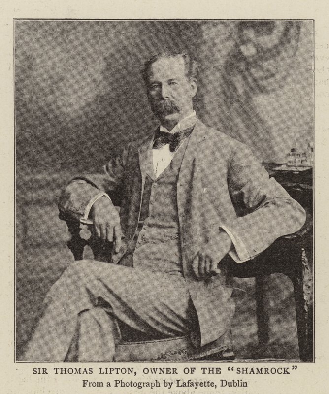 Sir Thomas Lipton, propietario del Shamrock de English Photographer