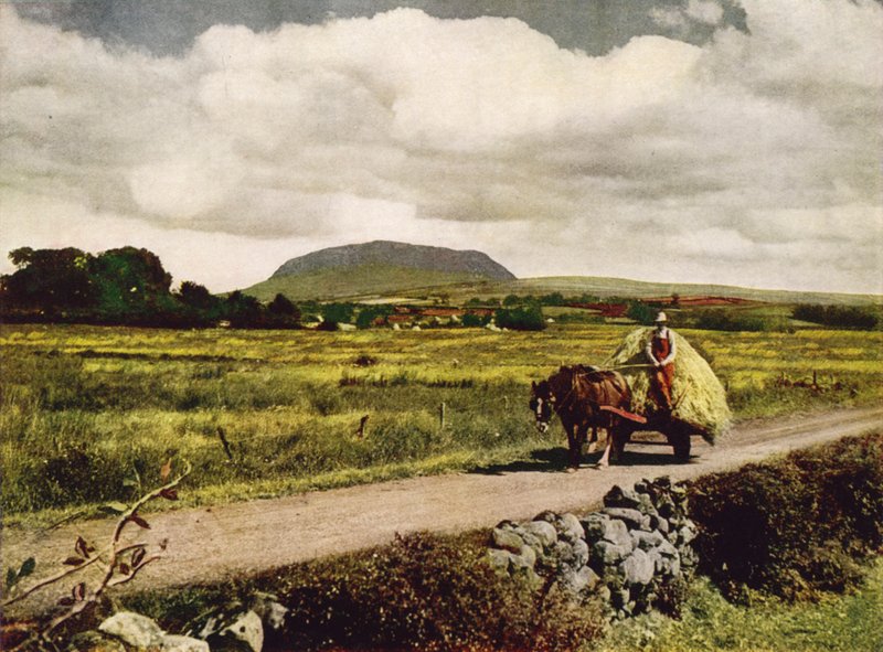 Slemish, condado de Antrim (foto en color) de English Photographer