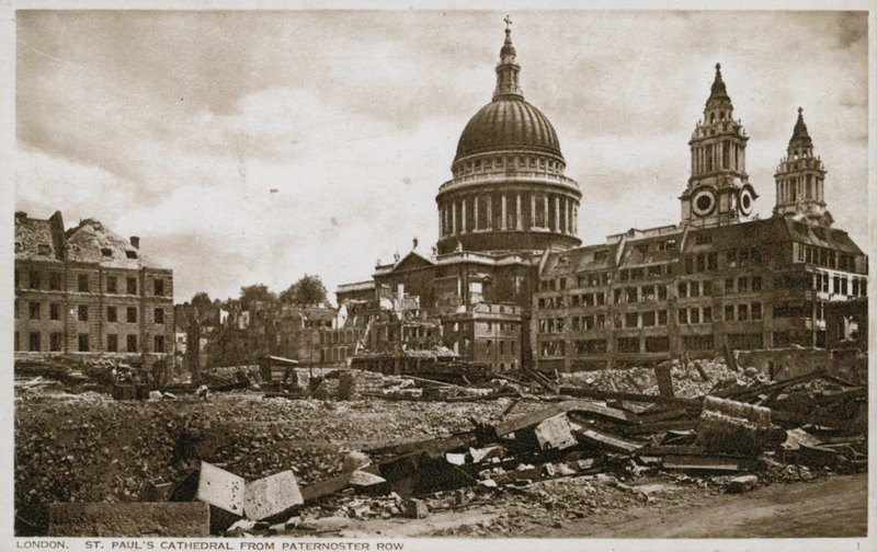 Catedral de St Paul, Londres, desde Paternoster Row de English Photographer