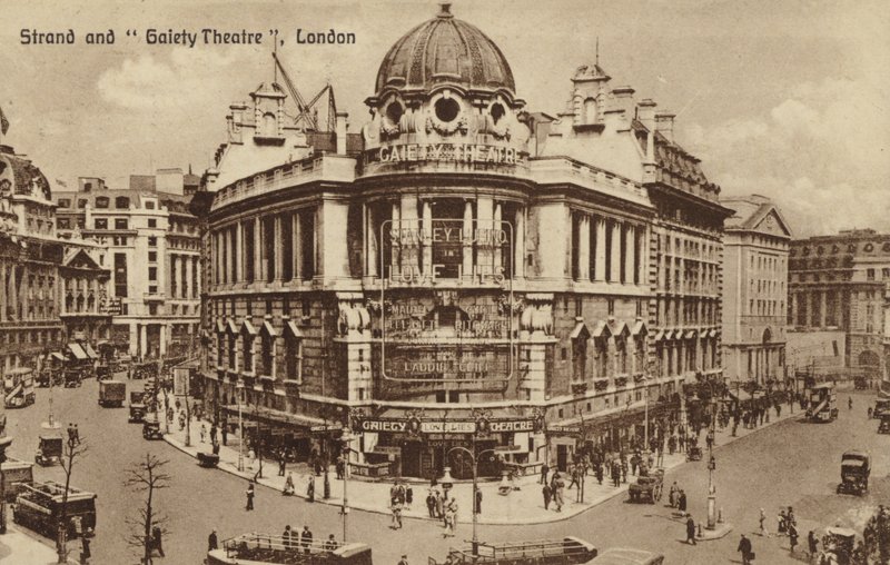 Strand y Teatro Gaiety, Londres de English Photographer