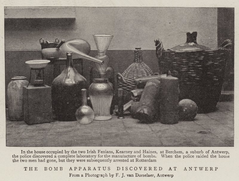 El aparato de bomba descubierto en Amberes de English Photographer