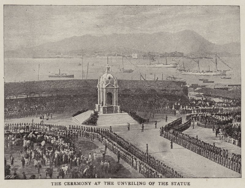 La ceremonia de inauguración de la estatua de English Photographer