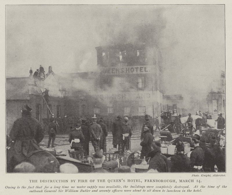 La destrucción por fuego del Queens Hotel, Farnborough, 14 de marzo de English Photographer
