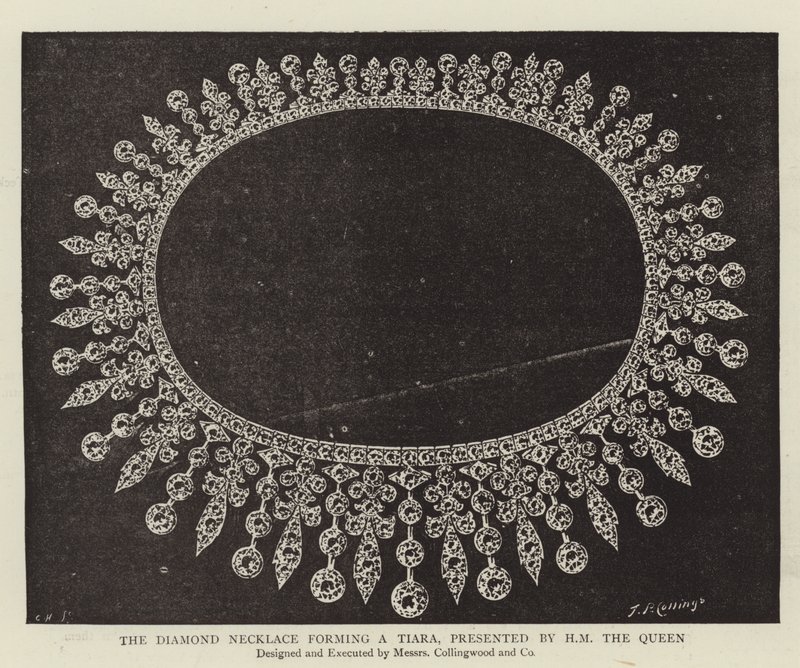 El collar de diamantes que forma una tiara, presentado por SM la Reina de English Photographer