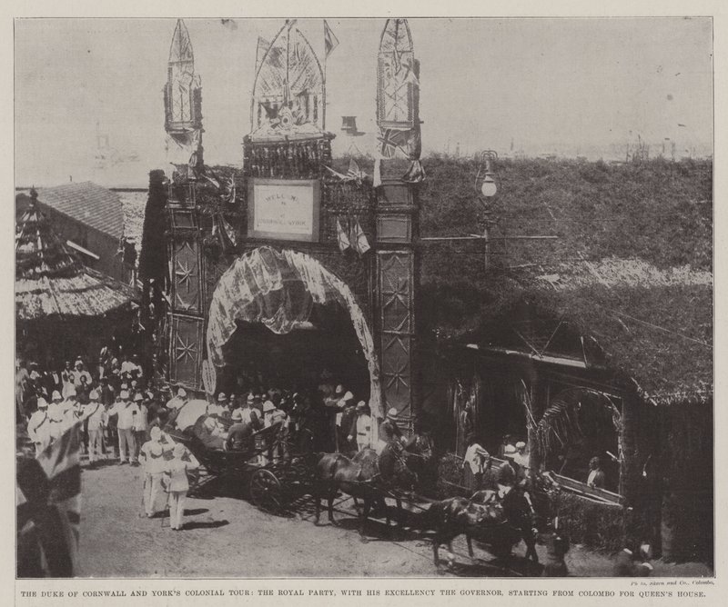 La gira colonial del Duque de Cornualles y York, la comitiva real, con Su Excelencia el Gobernador, partiendo de Colombo hacia la Casa de la Reina de English Photographer