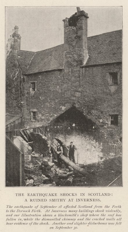 Los terremotos en Escocia, una herrería en ruinas en Inverness de English Photographer