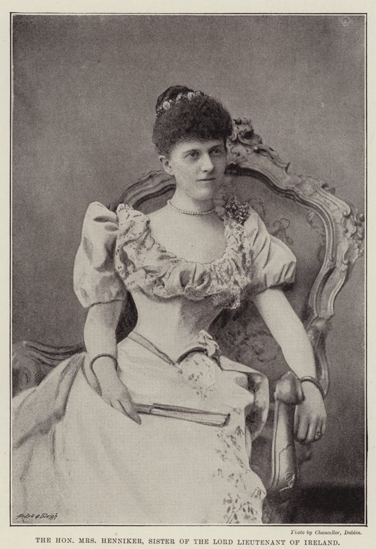 La honorable señora Henniker, hermana del Lord Teniente de Irlanda de English Photographer