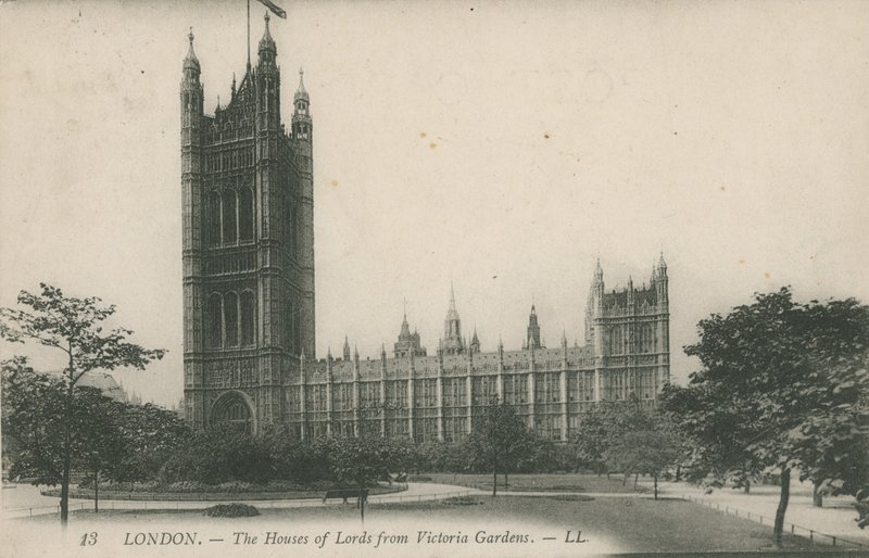 La Cámara de los Lores desde los Jardines Victoria, Londres de English Photographer