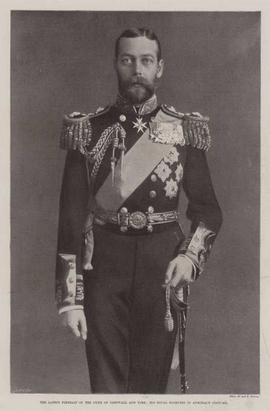 El Último Retrato del Duque de Cornwall y York, Su Alteza Real en Traje de Almirante de English Photographer