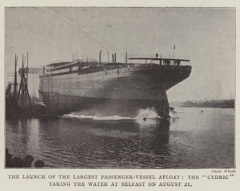 El lanzamiento del mayor buque de pasajeros a flote, el Cedric tomando el agua en Belfast el 21 de agosto de English Photographer