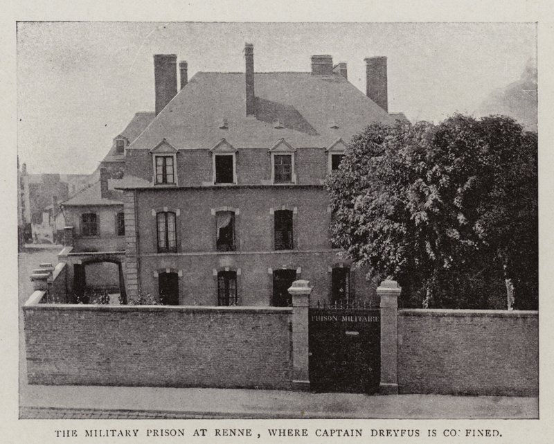 La prisión militar en Renne, donde está confinado el Capitán Dreyfus de English Photographer