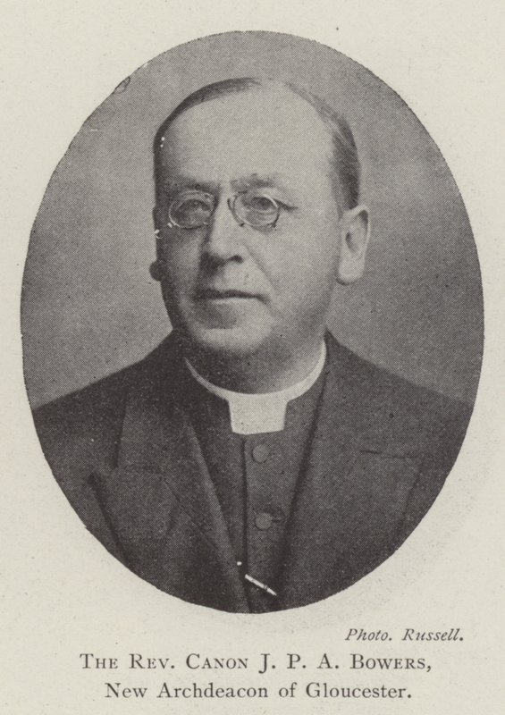 El Reverendo Canónigo J P A Bowers, Nuevo Archidiácono de Gloucester de English Photographer