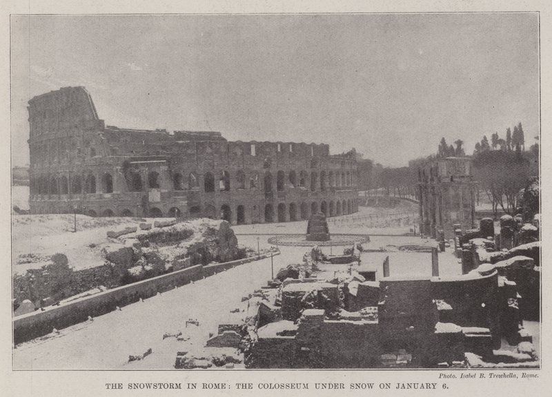 La tormenta de nieve en Roma, el Coliseo bajo la nieve el 6 de enero de English Photographer