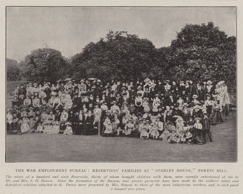 La Oficina de Empleo de Guerra, familias de reservistas en Stanley House, Forest Hill de English Photographer