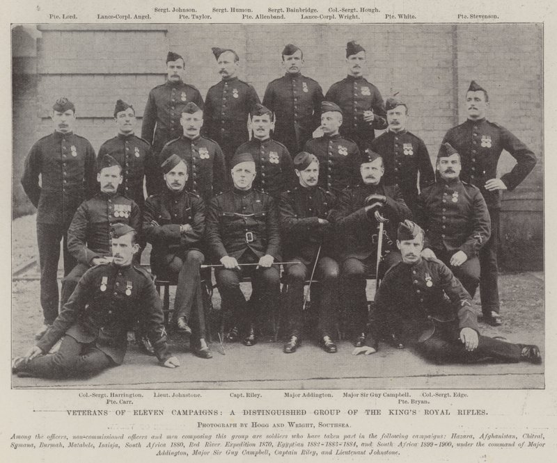 Veteranos de once campañas, un grupo distinguido de los Royal Rifles del Rey de English Photographer