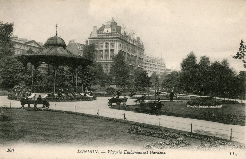 Jardines del Victoria Embankment, Londres de English Photographer