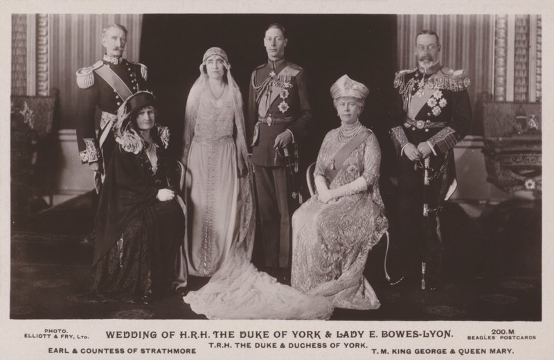 Boda de S.A.R. el Duque de York y Lady E. Bowes-Lyon de English Photographer