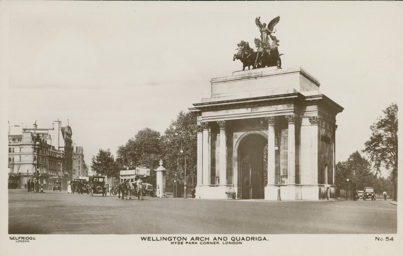 Arco de Wellington y Cuadriga, Hyde Park Corner de English Photographer