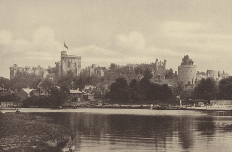 Castillo de Windsor, vista desde el río (foto b/n) de English Photographer