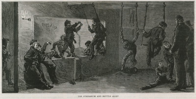 Una sala de juegos para los pobres en Islington: El gimnasio y la bolera de English School