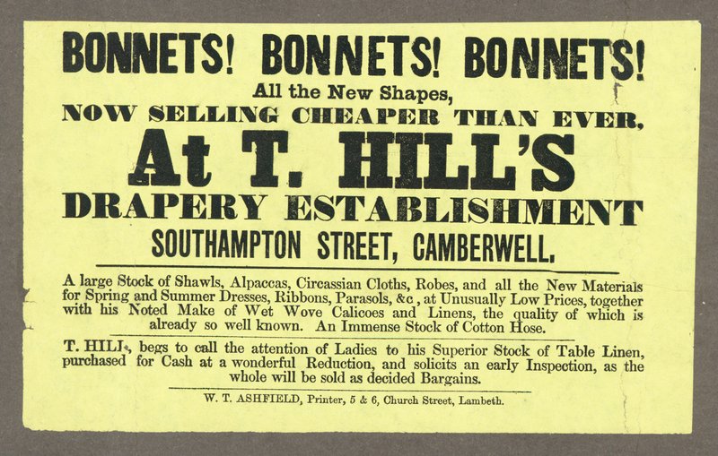 ¡Sombreros! ¡Sombreros! ¡Sombreros! en T Hills, Southampton Street, Camberwell, Londres de English School