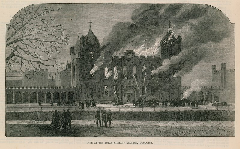 Incendio en la Real Academia Militar en Woolwich de English School