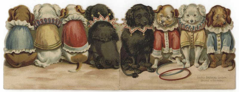 Portada y contraportada de una tarjeta que representa perros con disfraces de circo de English School