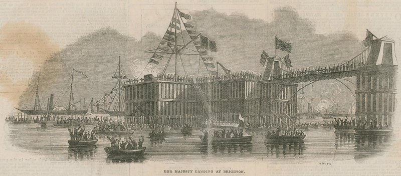 Su Majestad desembarcando en Brighton de English School