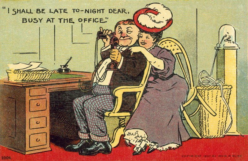 Hombre coqueteando con su secretaria de English School