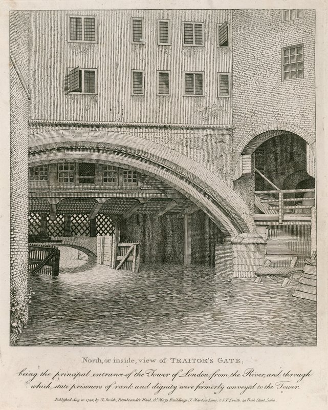 Vista norte, o interior, de la Puerta de los Traidores de English School