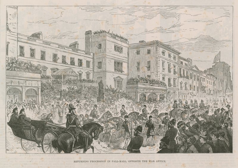 Procesión de regreso en Pall Mall de English School