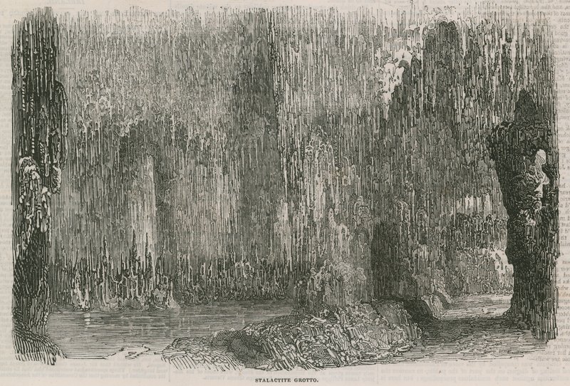El Coliseo - Gruta de estalactitas de English School