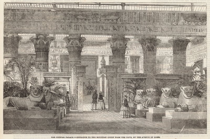 El Crystal Palace: Entrada a la Corte Egipcia desde la Nave por la Avenida de los Leones de English School