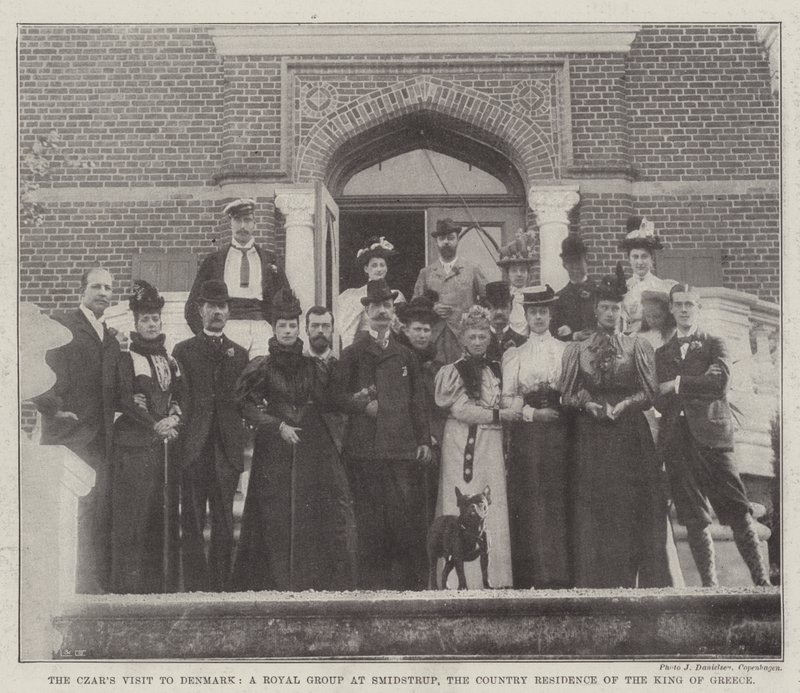 La visita del Zar a Dinamarca, un grupo real en Smidstrup, la residencia campestre del Rey de Grecia de English School