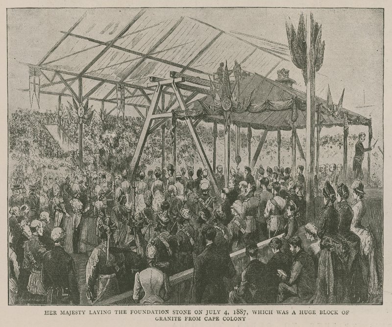 El Instituto Imperial: Su Majestad colocando la primera piedra el 4 de julio de 1887, que era un gran bloque de granito de Cape Colony de English School