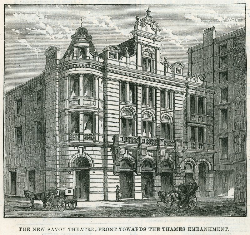 El Nuevo Teatro Savoy, frente al Thames Embankment de English School