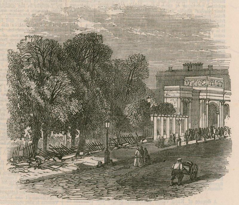 El motín en Hyde Park: Las vallas rotas en Hyde Park Corner de English School