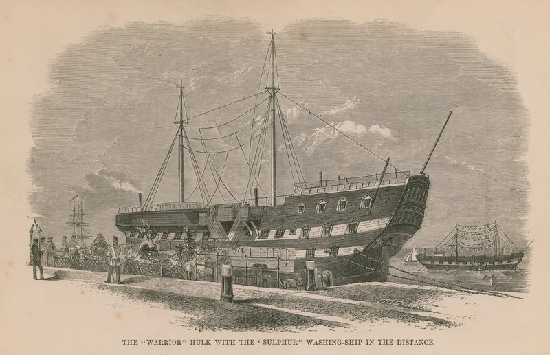 El barco prisión Warrior con el barco de lavado Sulphur en la distancia de English School