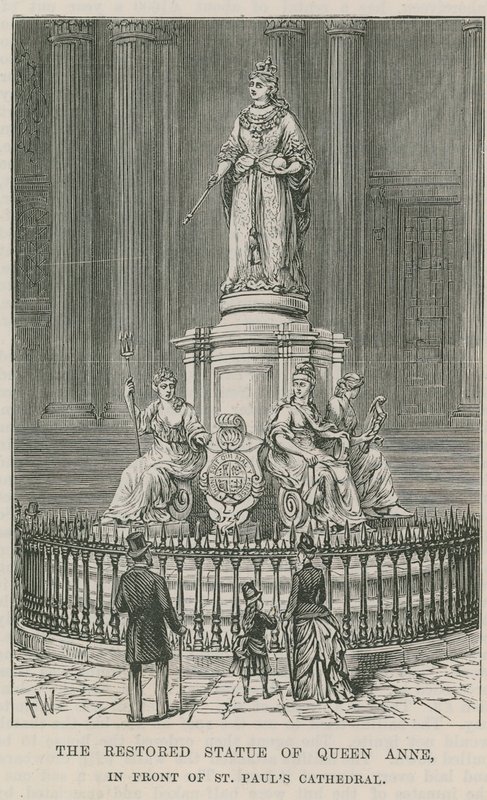 La estatua restaurada de la Reina Ana de English School