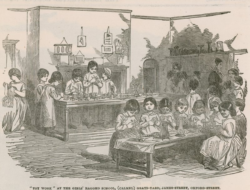Trabajo de juguetes en la escuela de niñas desamparadas, (Camel) Grays Yard, James Street, Oxford Street de English School