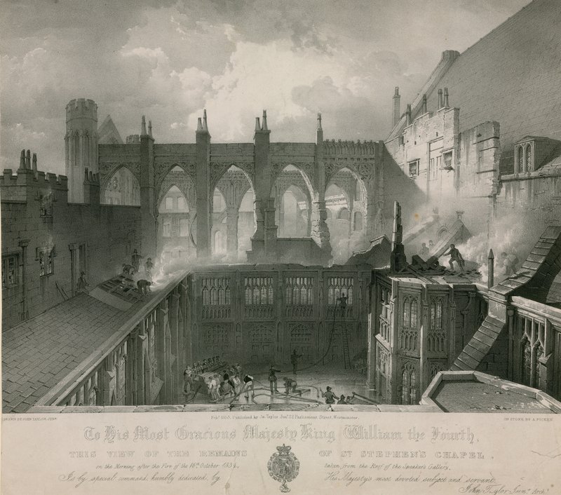 Vista de los restos de la Capilla de San Esteban la mañana después del incendio de English School