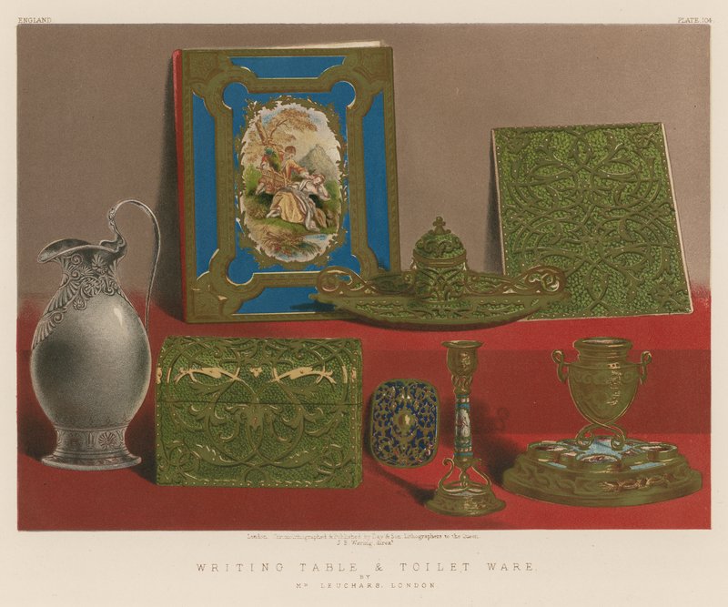 Mesa de escritura y artículos de tocador de English School
