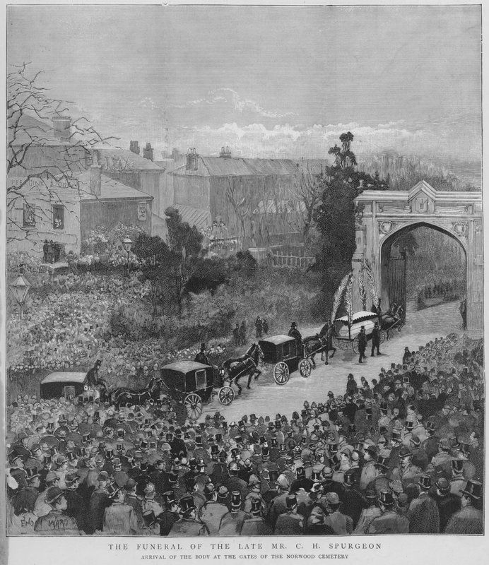 Procesión fúnebre llevando el cuerpo del predicador bautista particular inglés Charles Haddon Spurgeon llegando a las puertas del Cementerio de Norwood, Londres de Enoch Ward