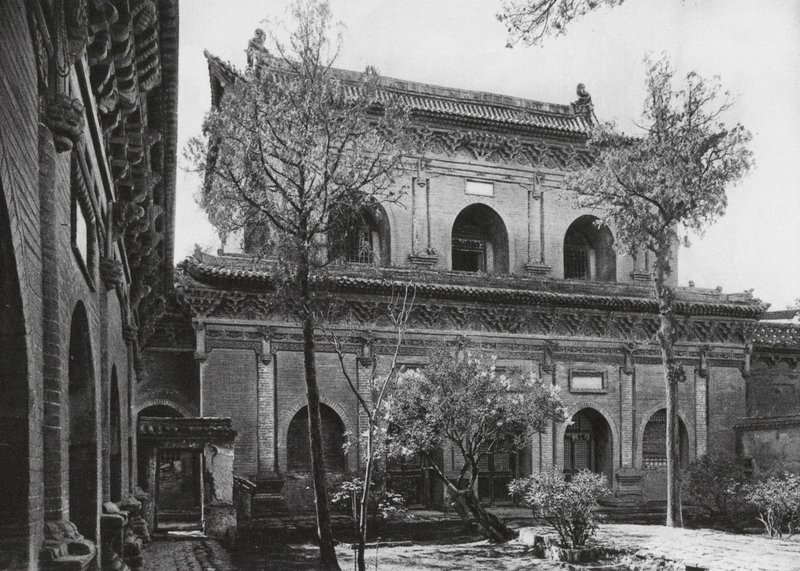 Taiyuanfu, Shuang ta sze, Shansi, Sala Masiva (foto en blanco y negro) de Ernst Boerschmann