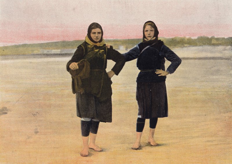 Mujeres Partiendo para la Pesca de European Photographer